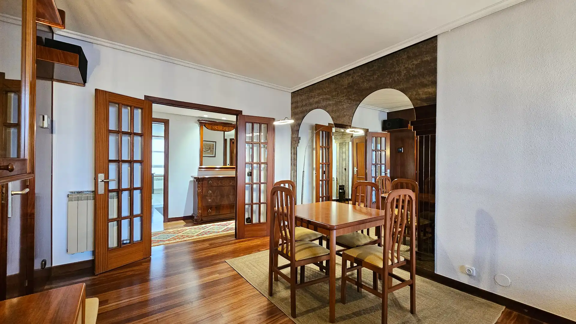Comedor de Piso en venta en Vitoria - Gasteiz con Calefacción, Amueblado y Horno