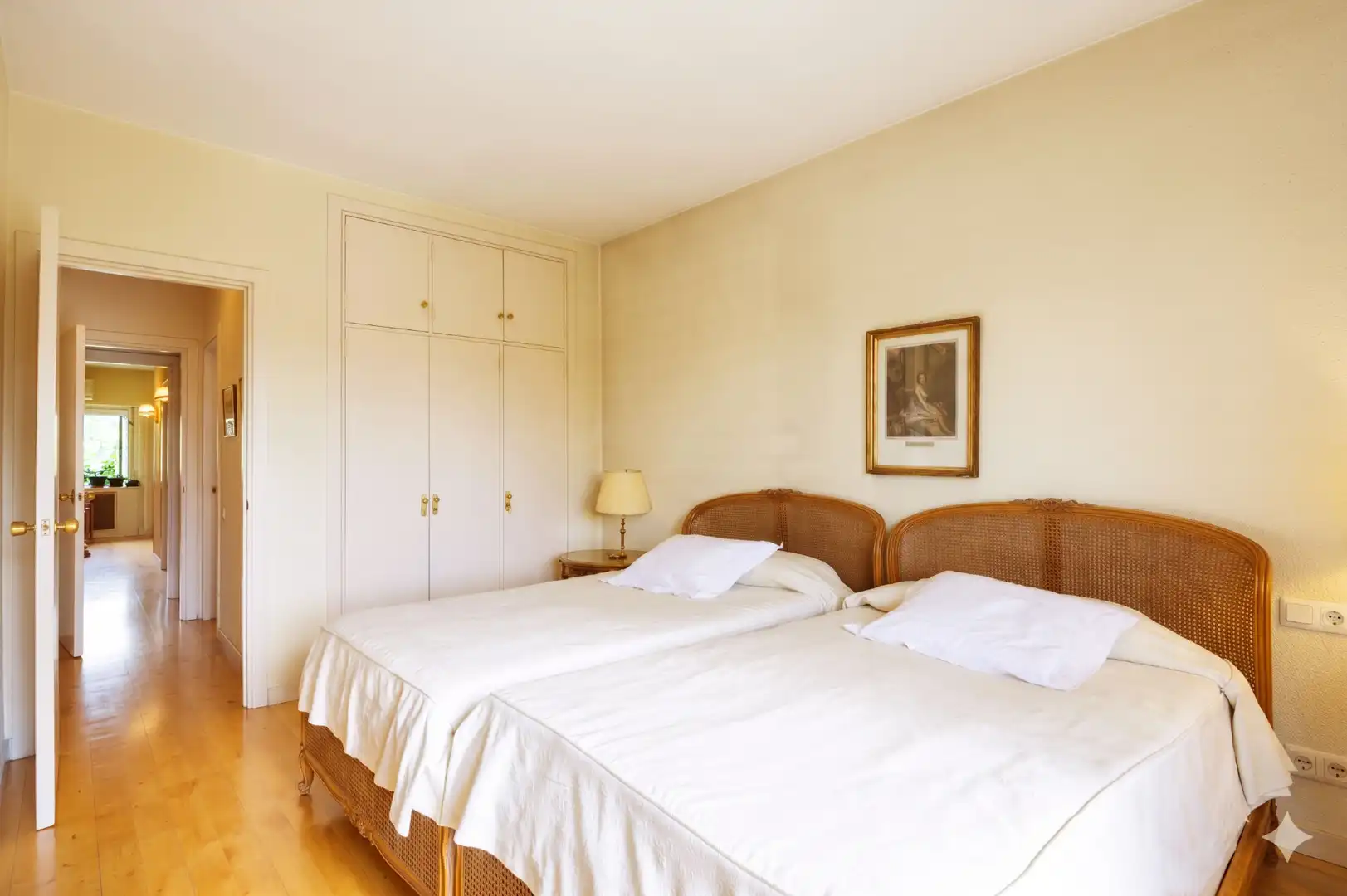 Bedroom of Flat for sale in Madrid  with Air Conditioner, Heating and Terrace