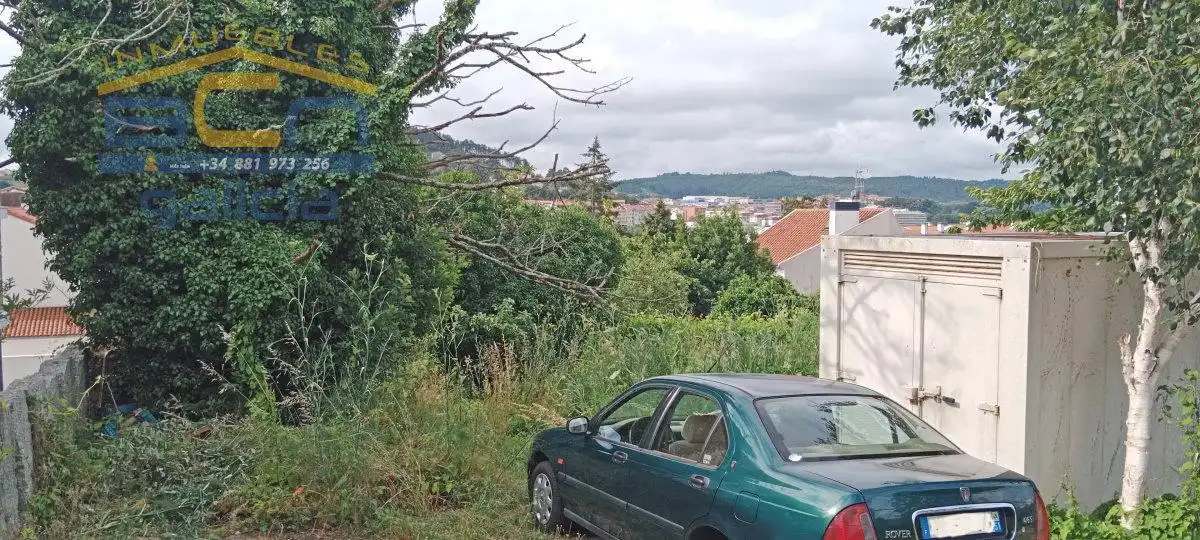 Casa adosada en venta en Santiago de Compostela 