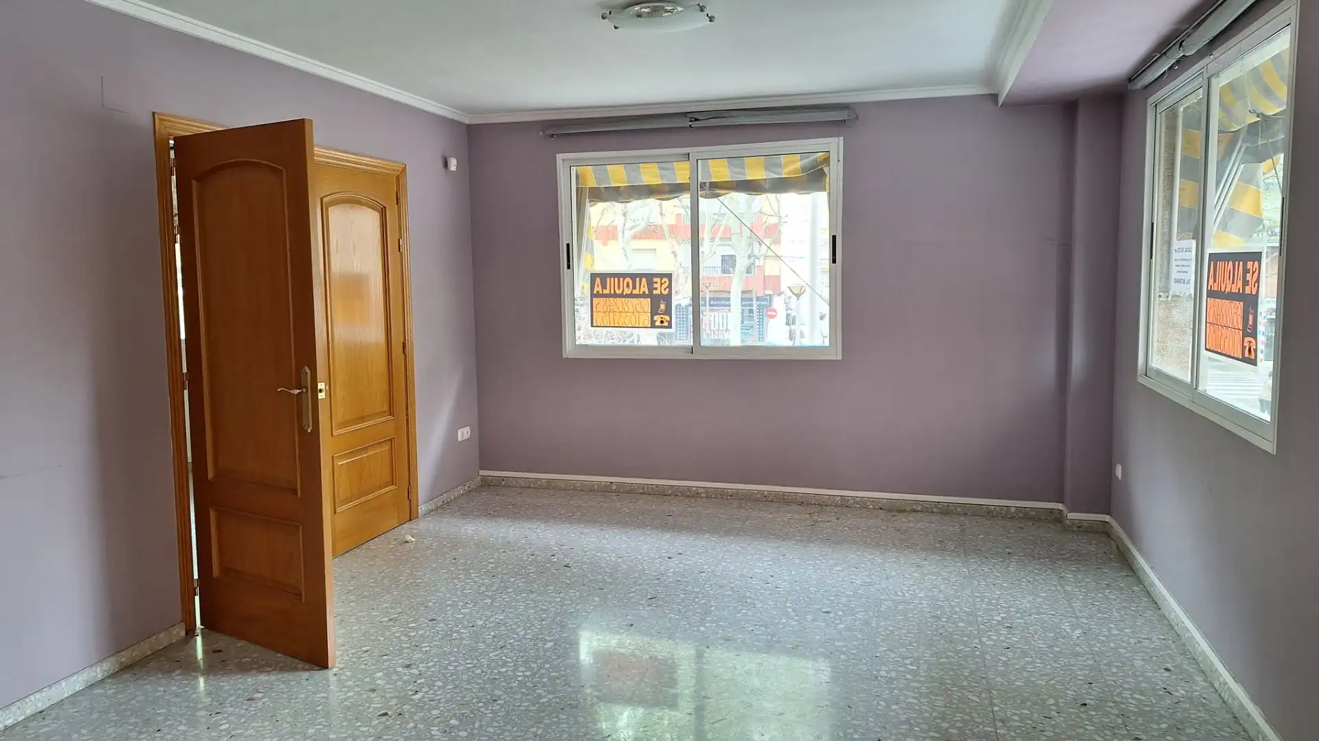 Habitación de Oficina de alquiler en Oliva con Aire acondicionado y Terraza