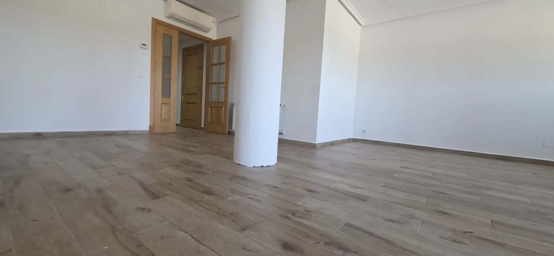 Wohnung zum Verkauf in Seseña mit Klimaanlage, Heizung und Terrasse