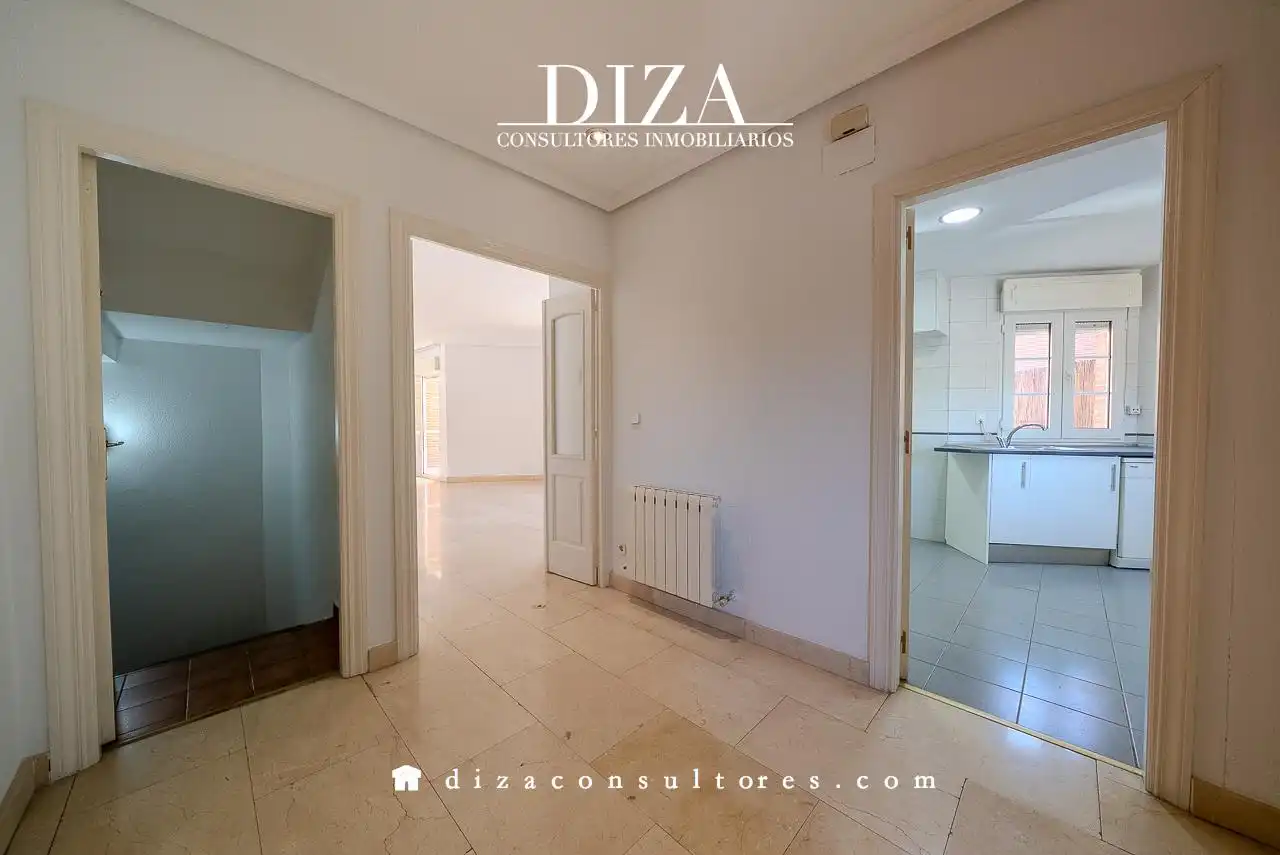 Casa con piscina en alquiler en De La Victoria, imagen 12