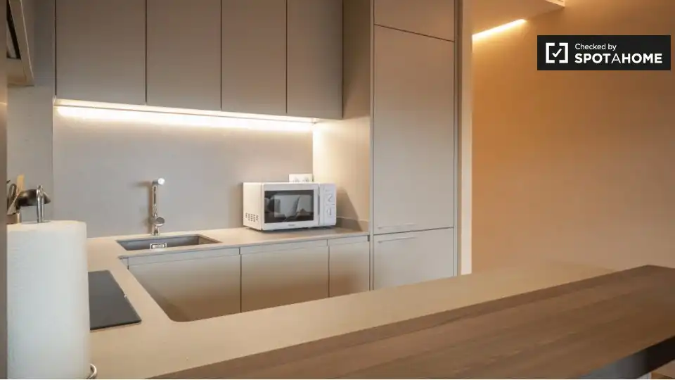 Küche von Wohnung zur Miete in Madrid mit Klimaanlage, Heizung und Möbliert