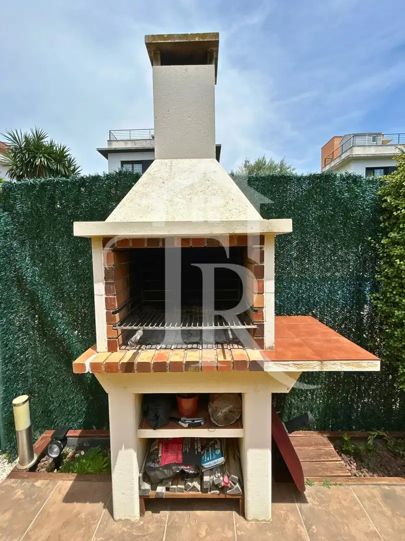 Terrassa de Casa adosada en venda en Roda de Berà amb Aire condicionat, Calefacció i Jardí privat