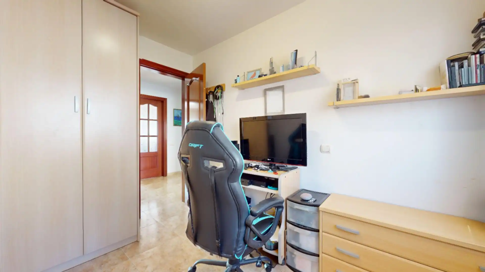 Habitación de Casa adosada en venta en Vilanova i la Geltrú con Calefacción y Terraza