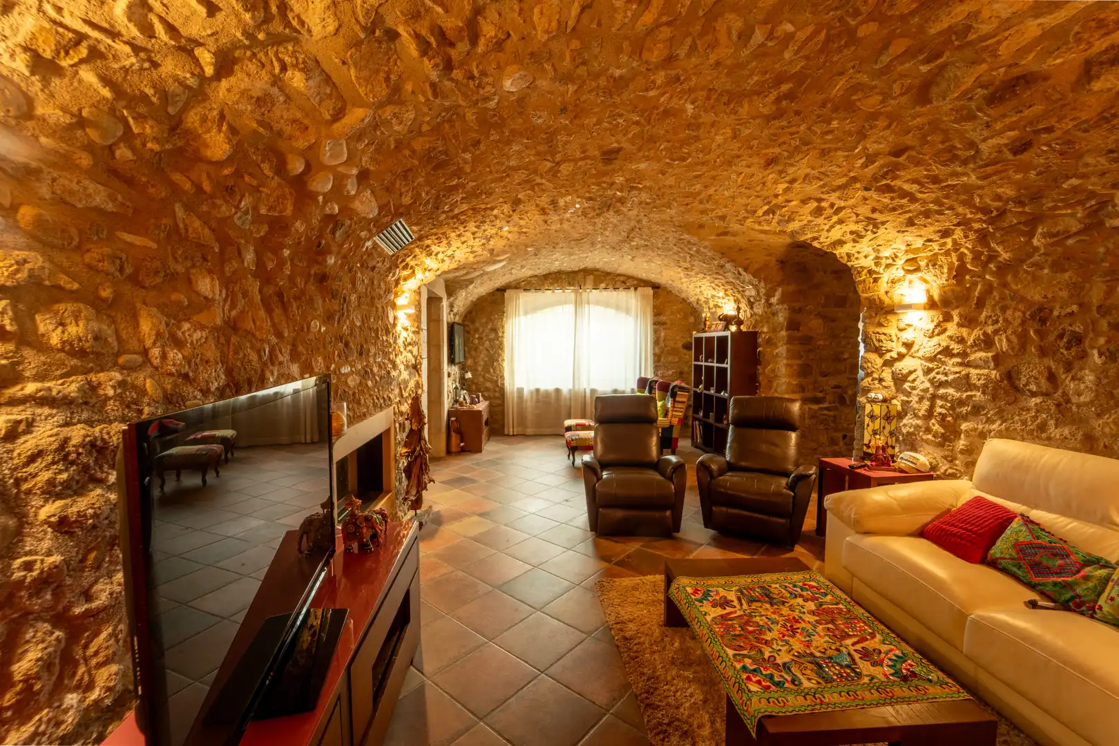 Sala de estar de Finca rústica en venta en Sant Joan de Mollet con Aire acondicionado, Calefacción y Jardín privado
