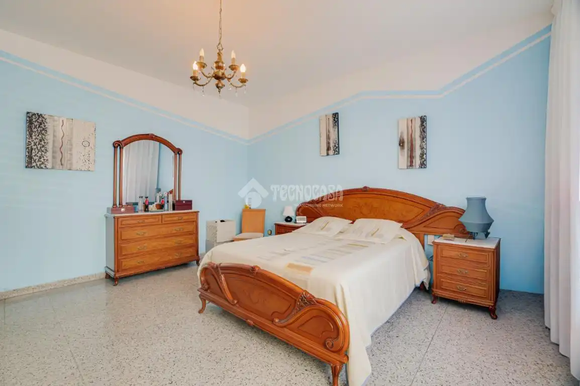 Schlafzimmer von Einfamilien-Reihenhaus zum Verkauf in Terrassa mit Terrasse