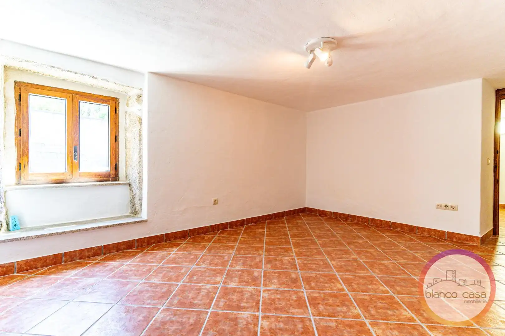 Casa o xalet en venda en Vimianzo amb Calefacció i Traster