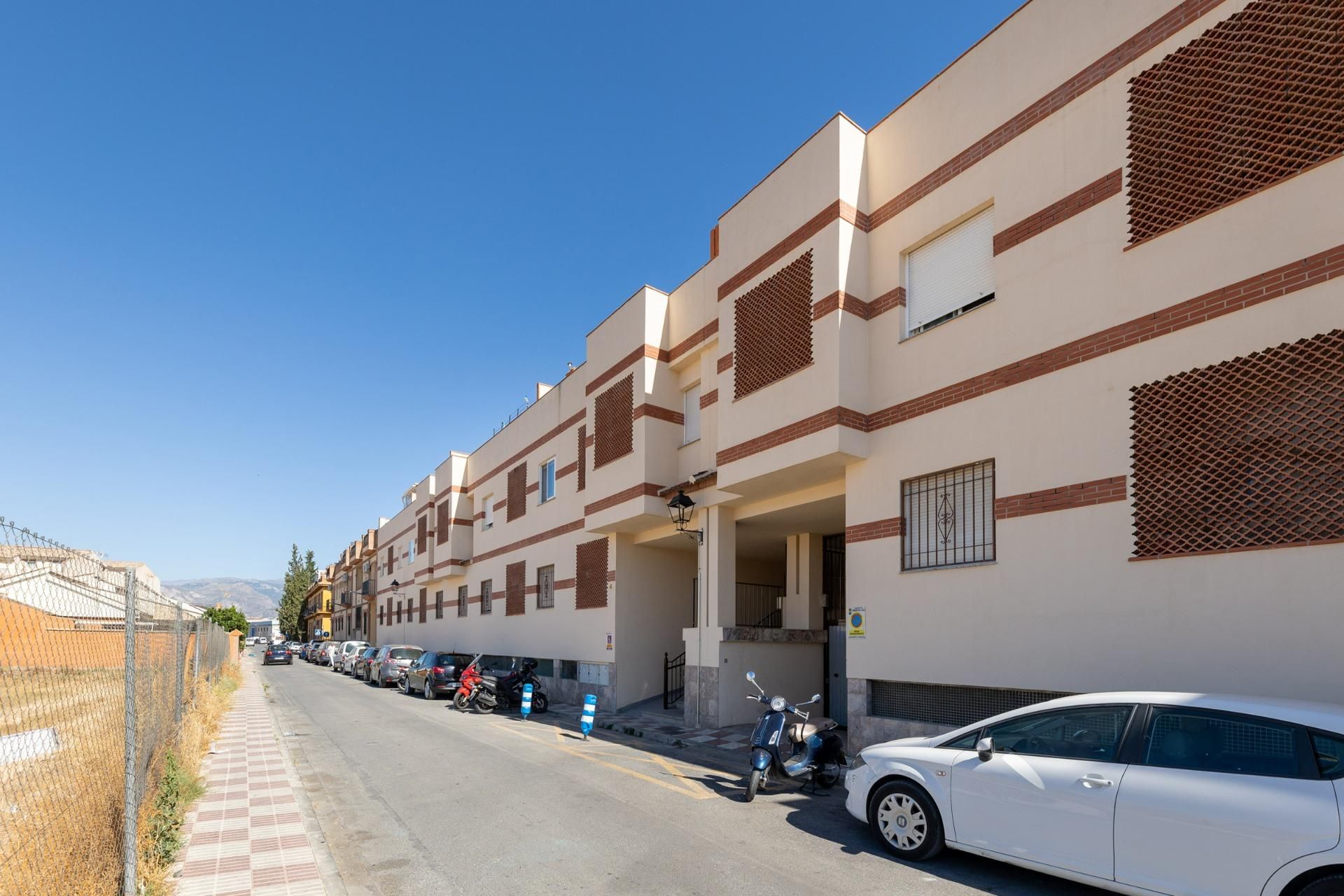Exterior view of Apartment for sale in Churriana de la Vega  with Air Conditioner, Heating and Private garden