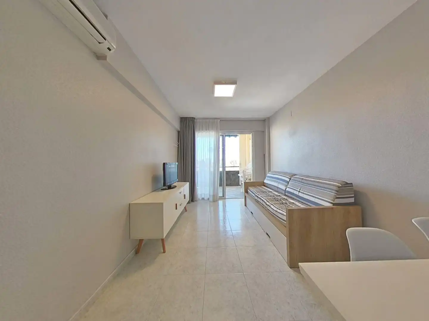 Sala d'estar de Apartament en venda en Vila-seca amb Aire condicionat, Jardí privat i Terrassa