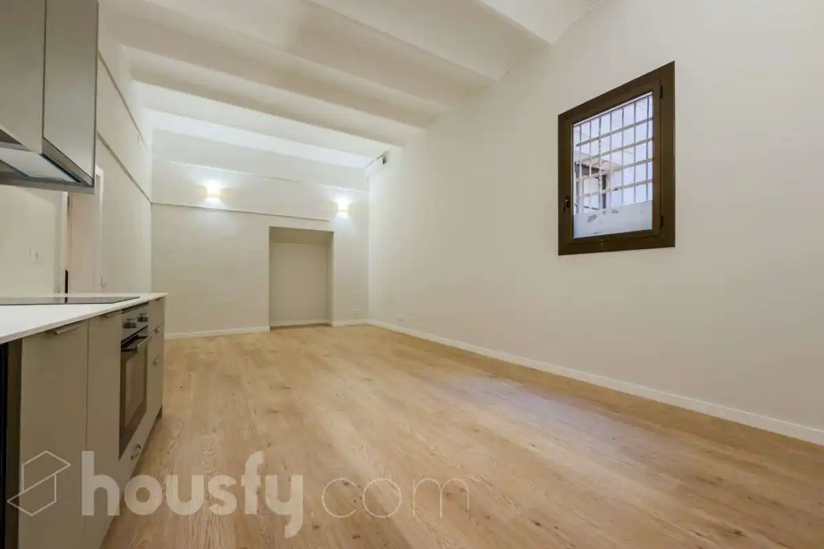 Sala de estar de Planta baja en venta en Barcelona con Parquet