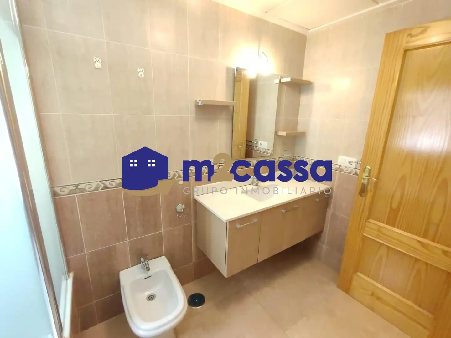 Badezimmer von Wohnung zum Verkauf in Lorca mit Klimaanlage und Abstellraum