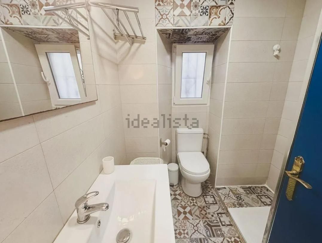 Bany de Pis en venda en  Cádiz Capital amb Aire condicionat, Terrassa i Traster