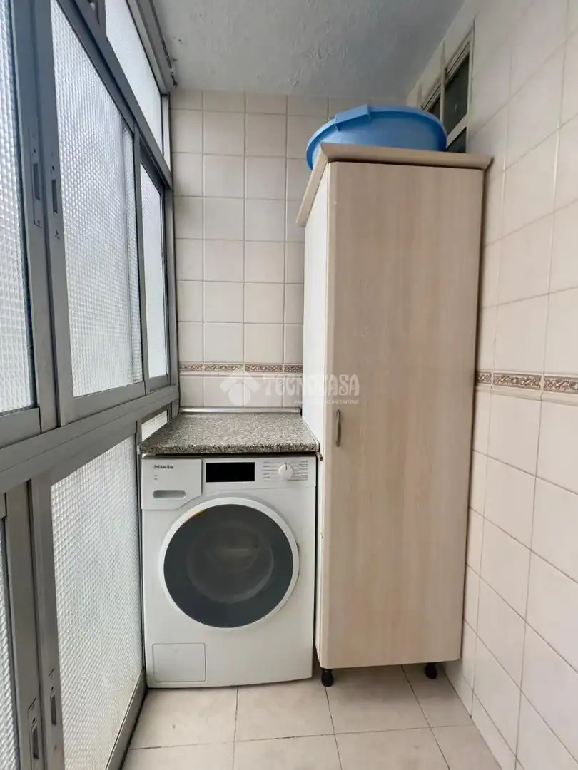 Dormitori de Pis en venda en Móstoles amb Aire condicionat, Calefacció i Terrassa