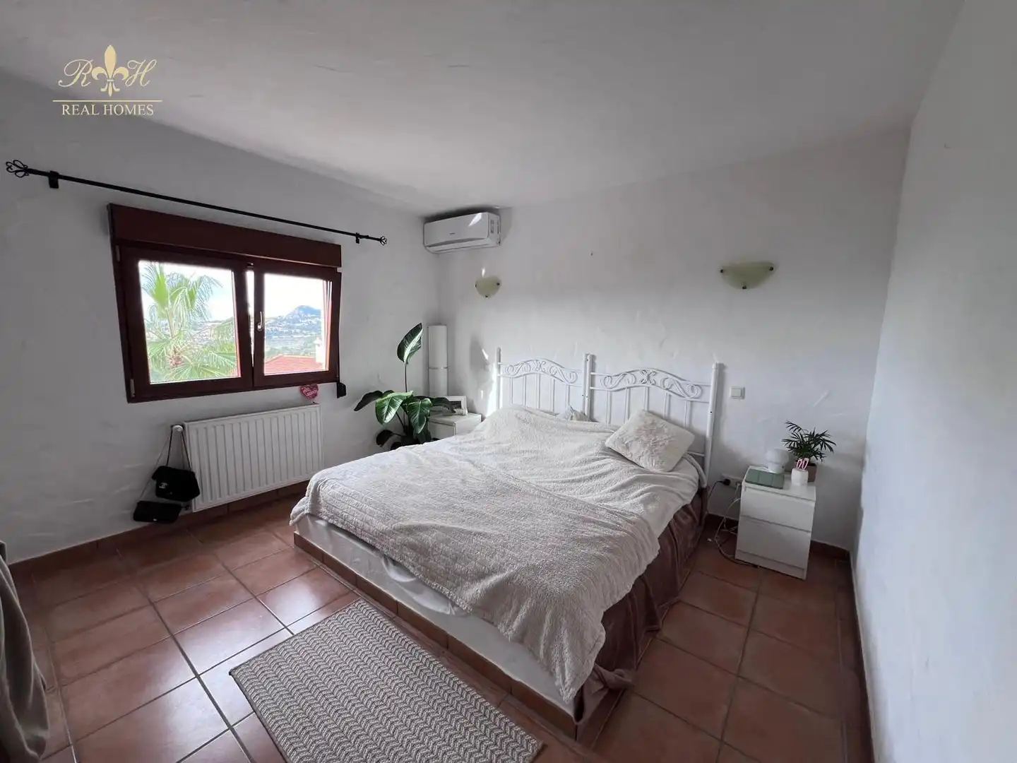 Bedroom of Houses for sale in L'Alfàs del Pi  with Air Conditioner, Heating and Terrace
