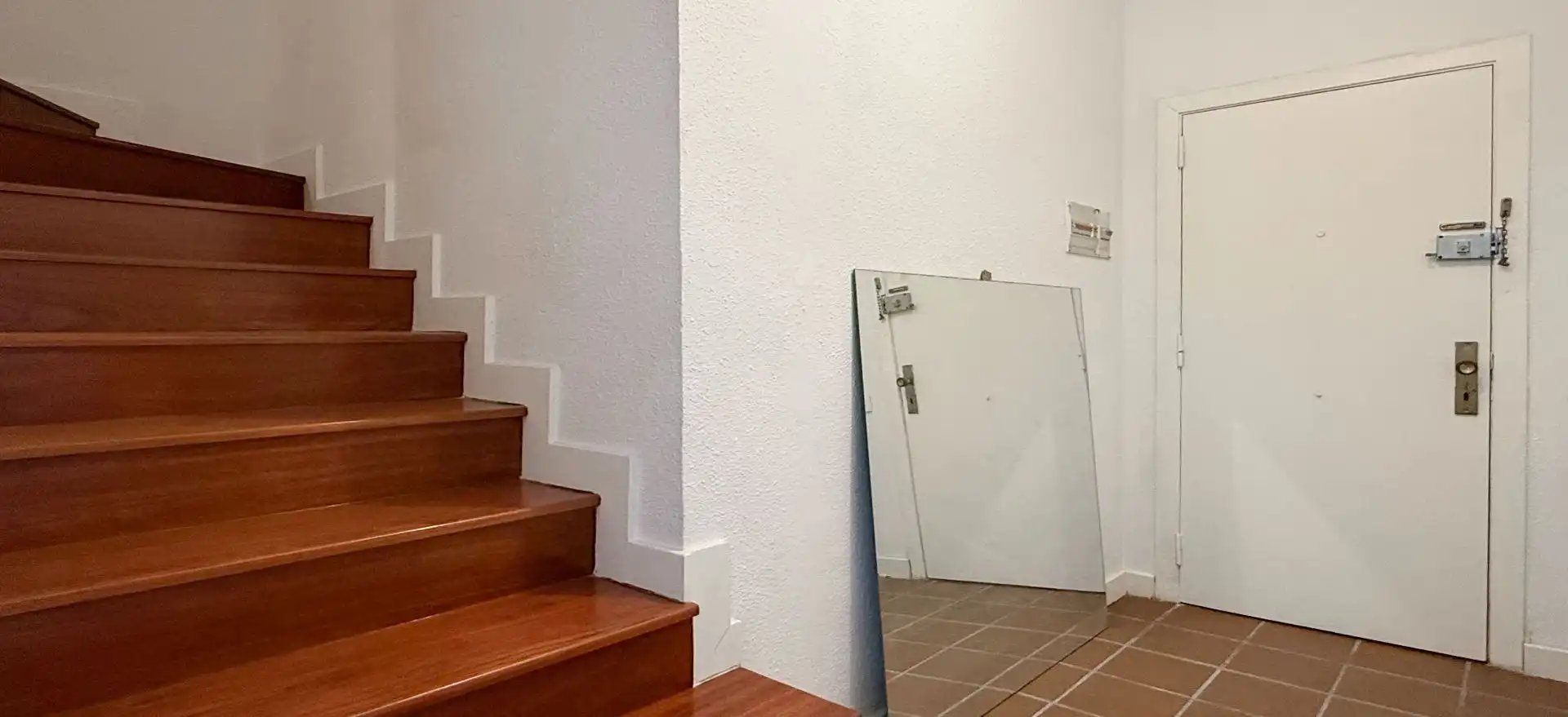 Einfamilien-Reihenhaus zum Verkauf in Sant Boi de Llobregat mit Klimaanlage und Heizung