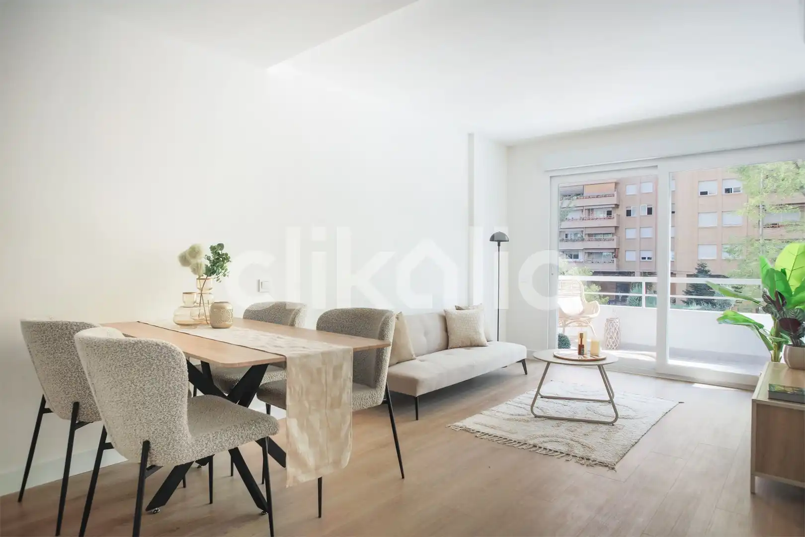 Sala d'estar de Pis en venda en Madrid amb Aire condicionat, Calefacció i Terrassa