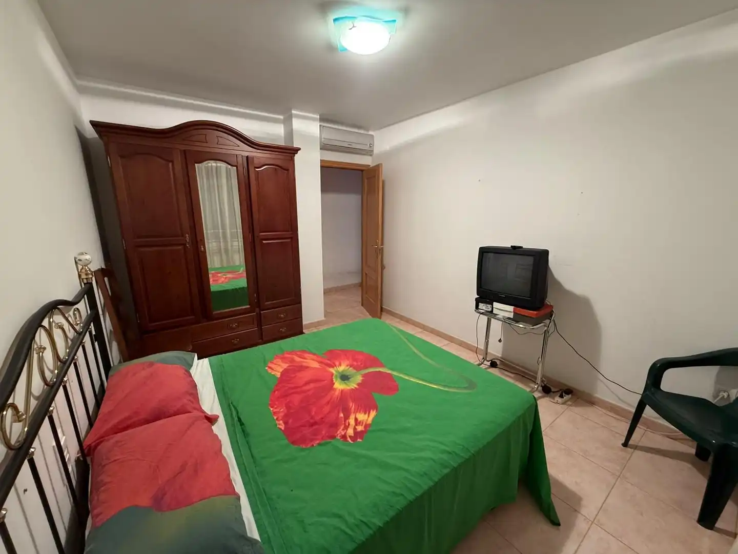 Schlafzimmer von Wohnung zum Verkauf in Alcolea de Cinca mit Klimaanlage, Heizung und Terrasse