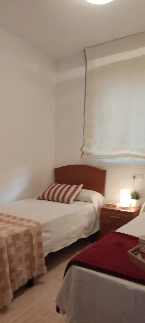 Habitación de Apartamento de alquiler en Oropesa del Mar / Orpesa con Aire acondicionado, Terraza y Amueblado