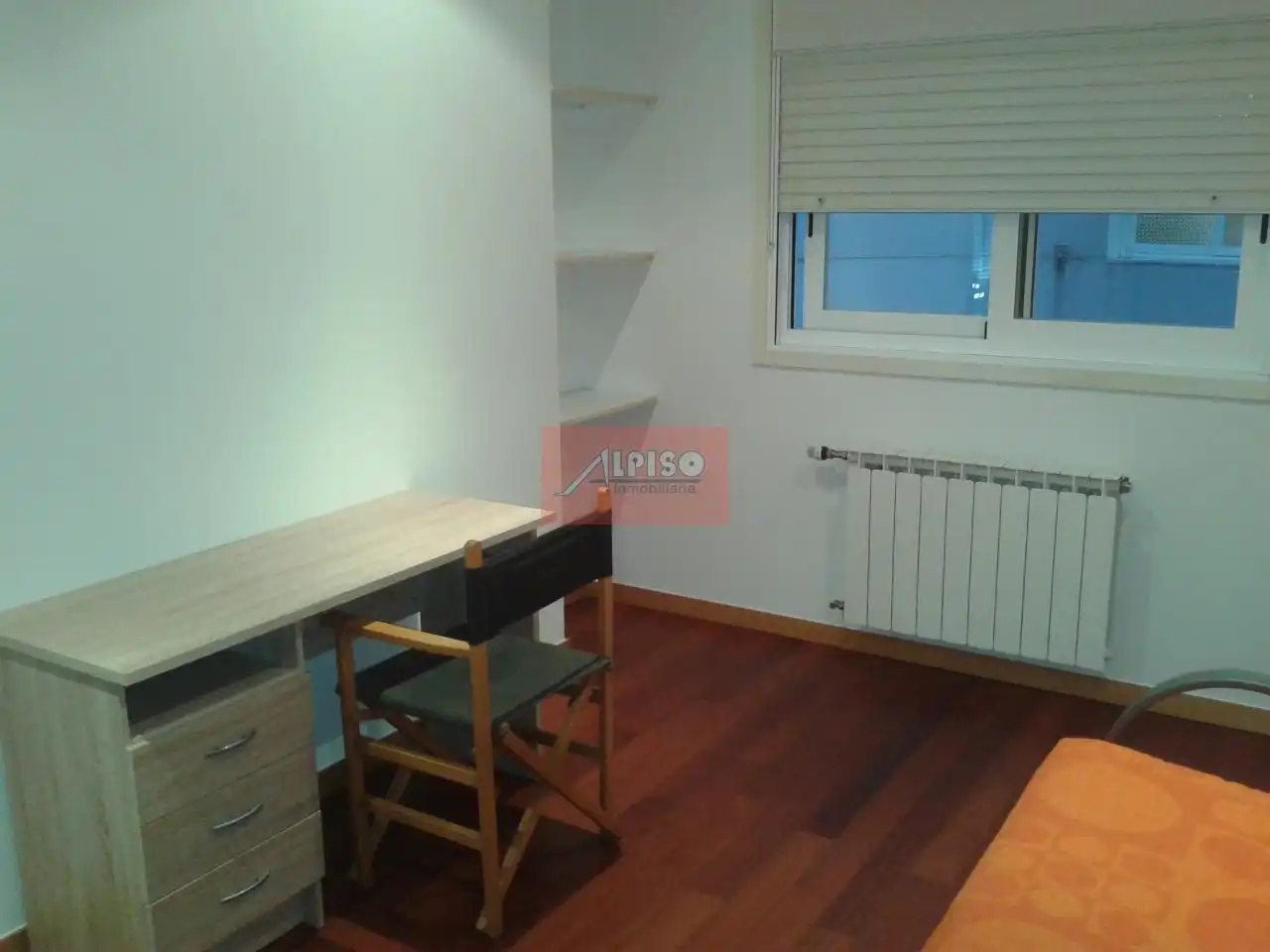 Schlafzimmer von Wohnungen zur Miete in Ourense Capital  mit Heizung, Parkett und Möbliert