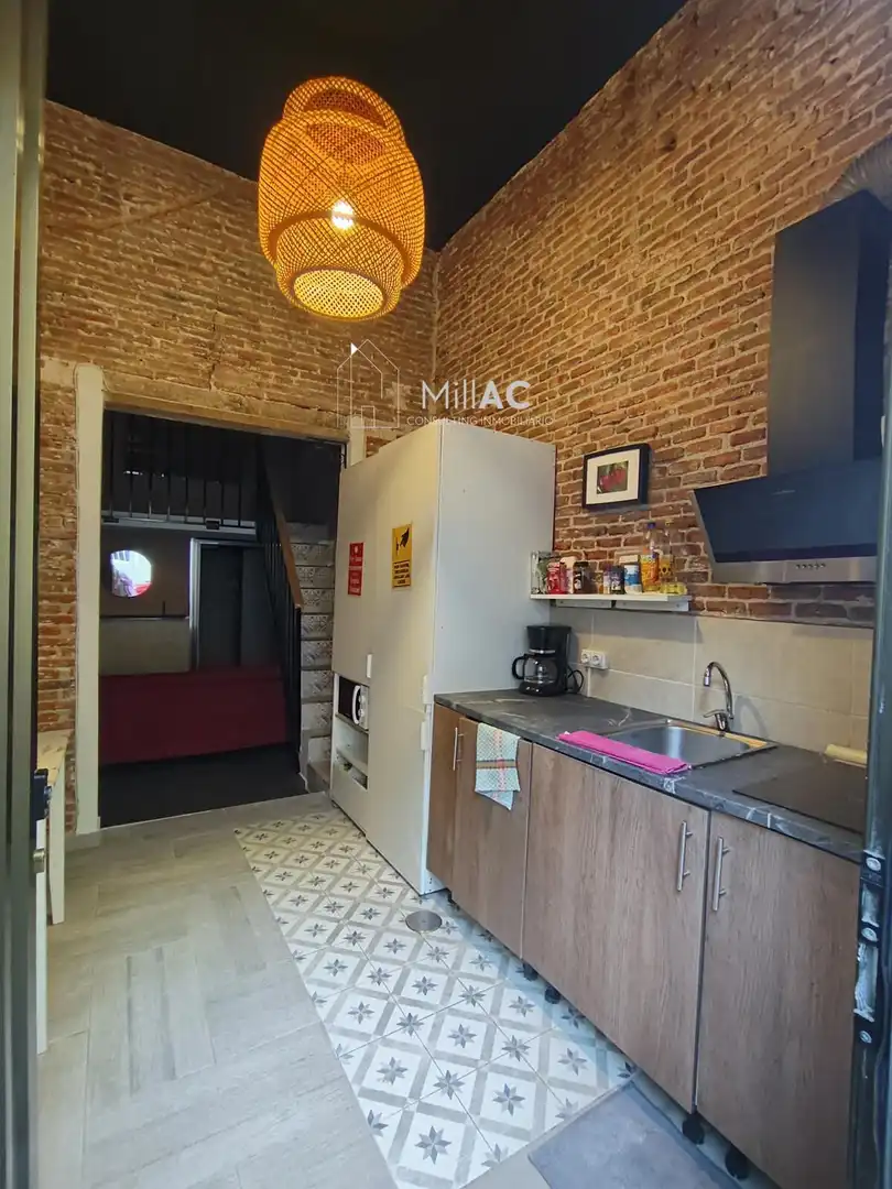 Cuina de Dúplex en venda en Madrid amb Calefacció i Jardí privat
