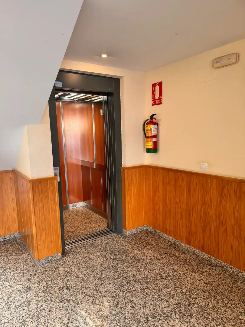 Apartamento en venta en Sabiñánigo con Calefacción, Terraza y Trastero