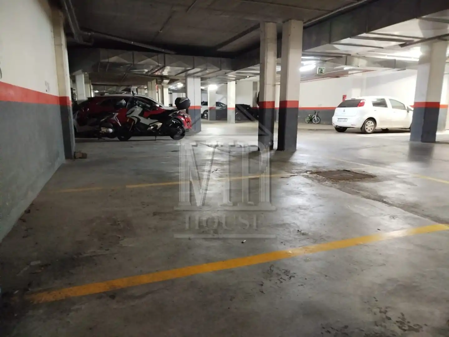 Parking of Flat for sale in Badalona  with Air Conditioner, Heating and Furnished