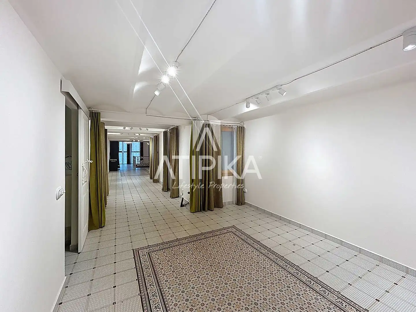 Duplexes for rent in Barcelona  with Air Conditioner, Terrace and Furnished