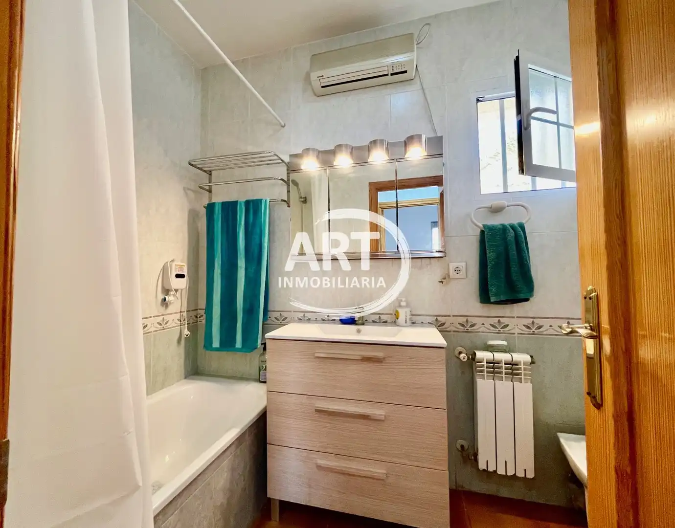 Baño de Casa o chalet en venta en Bétera con Aire acondicionado, Calefacción y Jardín privado