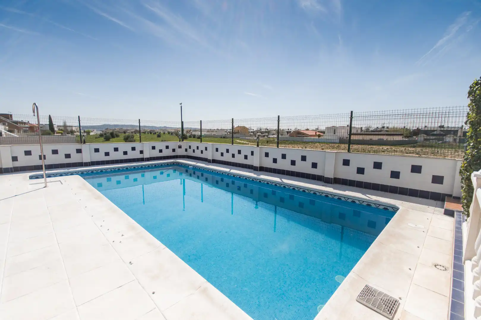 Swimming pool of Houses for sale in Aranjuez  with Air Conditioner, Heating and Private garden
