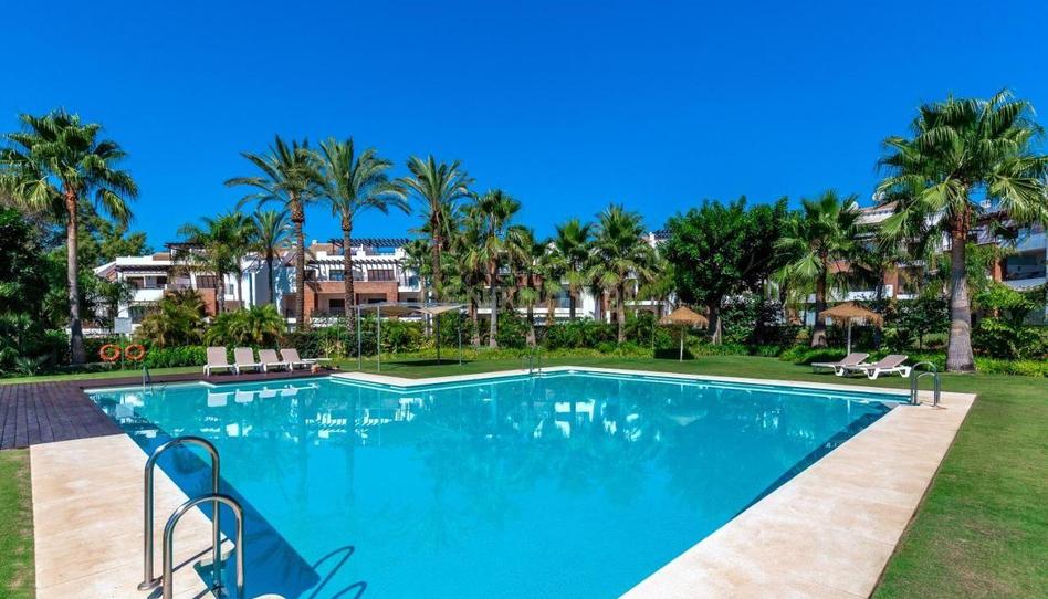 Photo 1 of Apartment for sale in La Concha - Resina Golf, Málaga