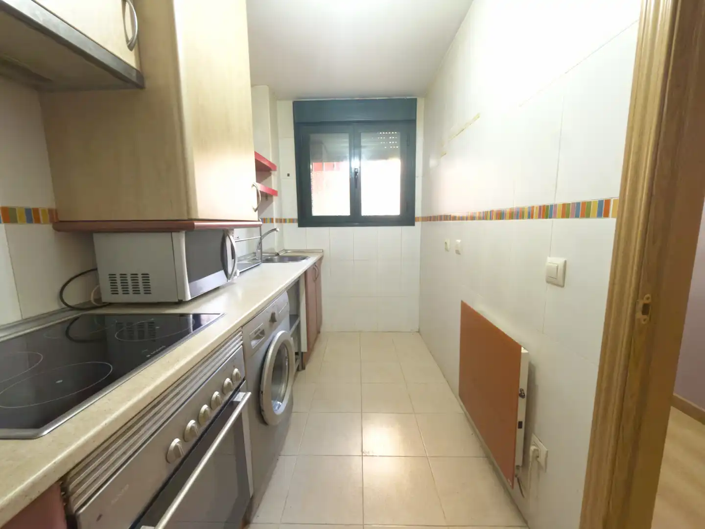 Kitchen of Flat for sale in Casarrubios del Monte  with Heating and Parquet flooring