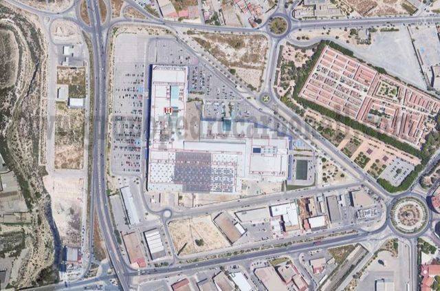 Nave industrial en Venta en Carrús Oeste