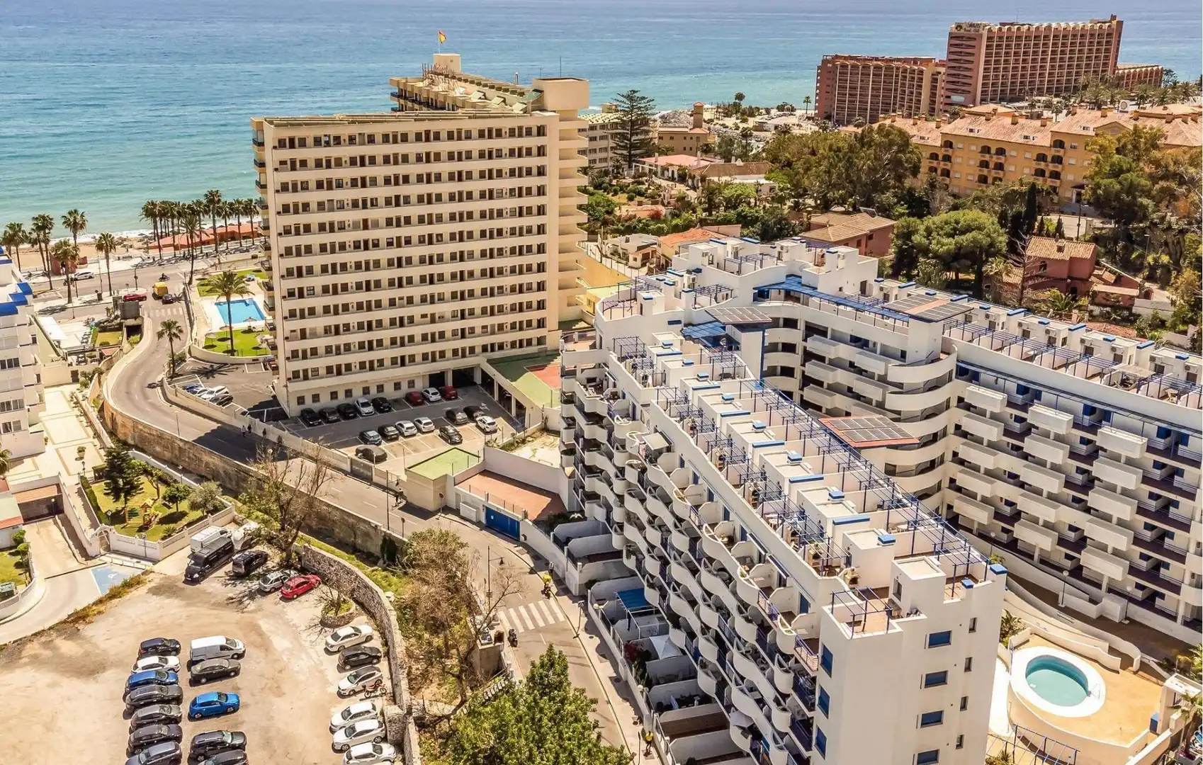 Vista exterior de Àtic en venda en Benalmádena amb Aire condicionat, Calefacció i Terrassa