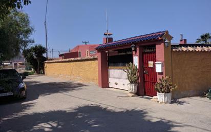 Vista exterior de Casa o xalet en venda en Dolores amb Aire condicionat, Calefacció i Jardí privat