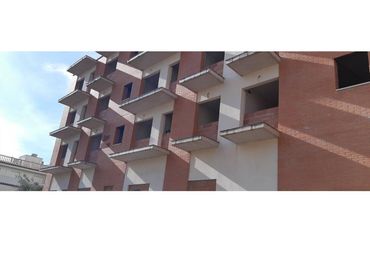 Gemischtgenutztes Gebäude zum Verkauf in Calle raval 7