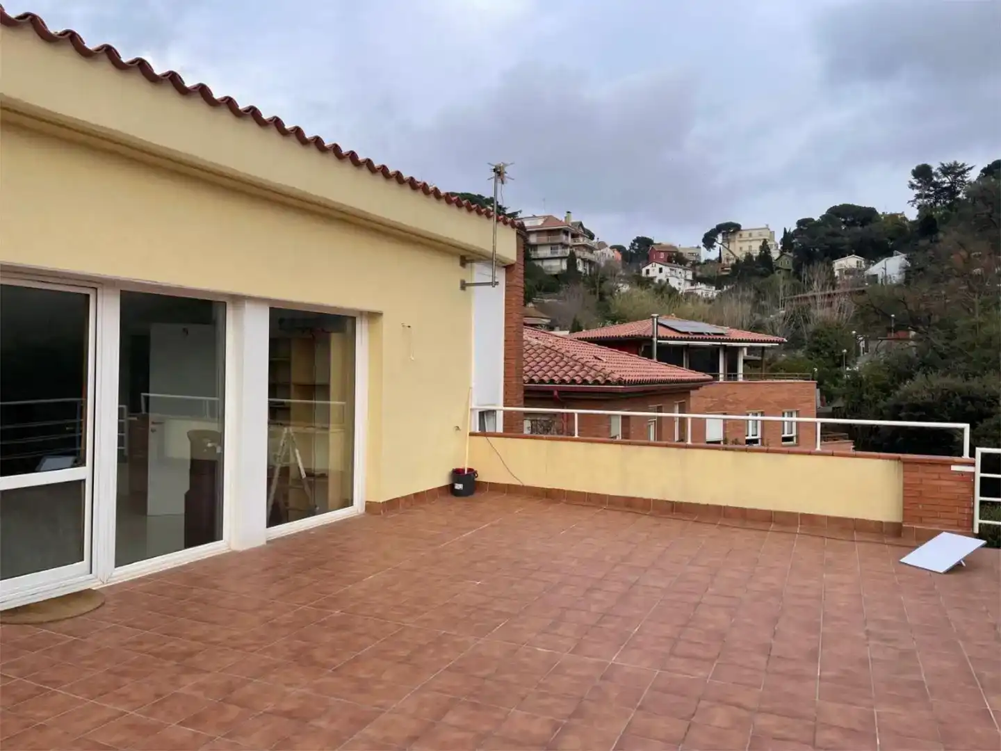 Terrassa de Casa o xalet per a compartir en Barcelona amb Aire condicionat, Jardí privat i Parquet