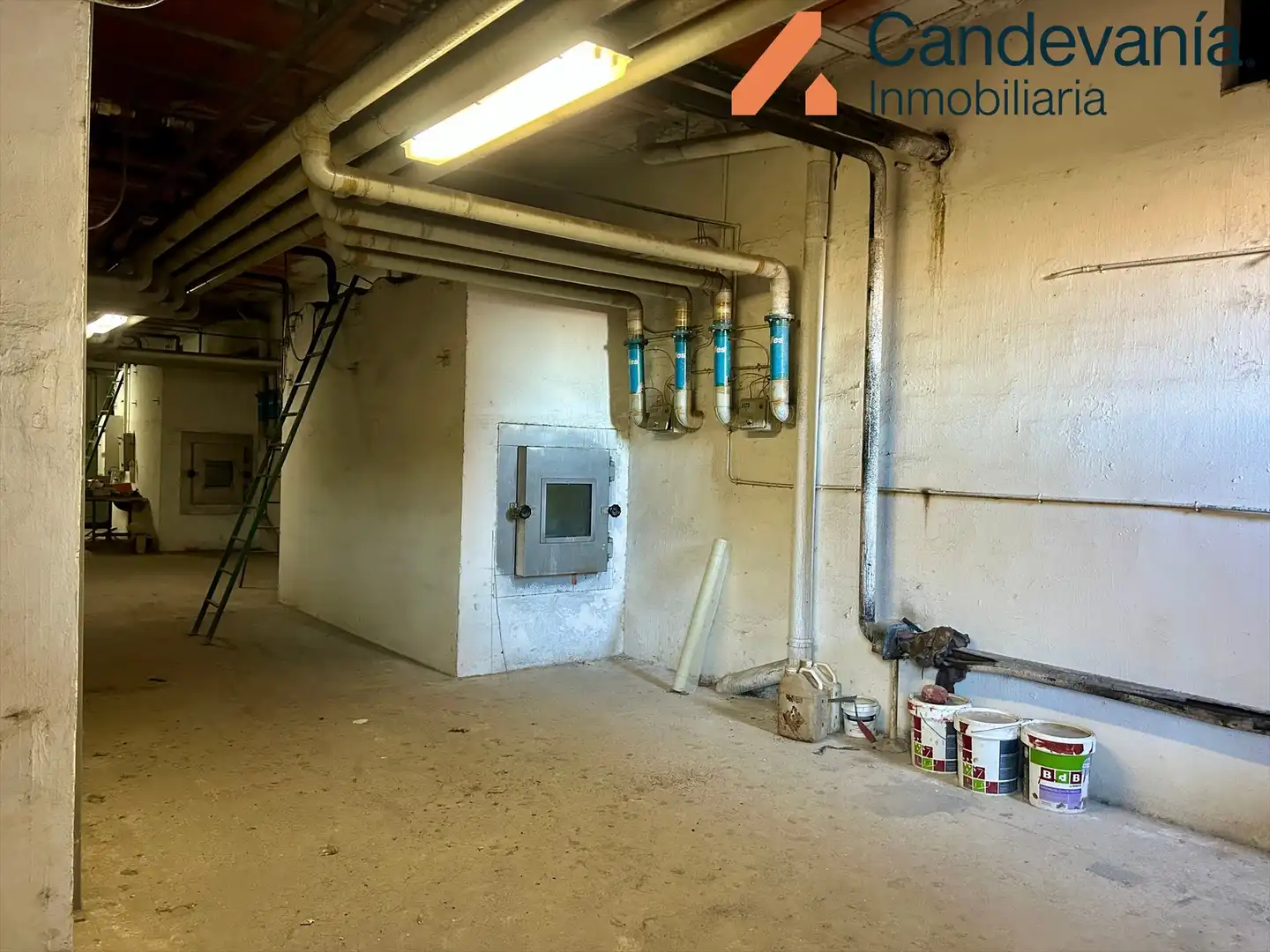 Nave industrial en venta en Zuera