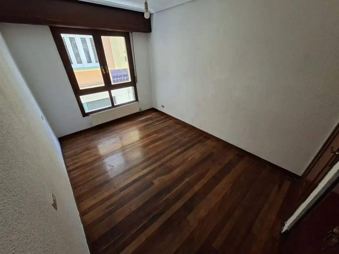Schlafzimmer von Wohnung zum Verkauf in Durango mit Heizung und Terrasse