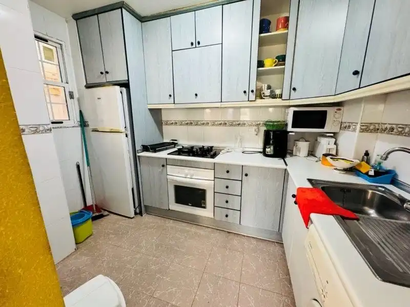 Cuina de Apartament en venda en Guardamar del Segura amb Traster i Piscina comunitària