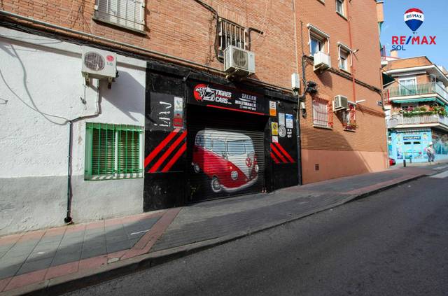 Local comercial en Venta en Palomeras Bajas
