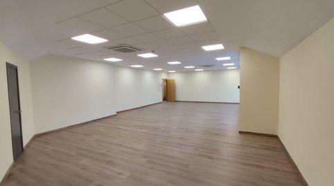 Foto 4 de Oficina de alquiler en Sector Sur - La Palmera - Reina Mercedes, Sevilla Capital