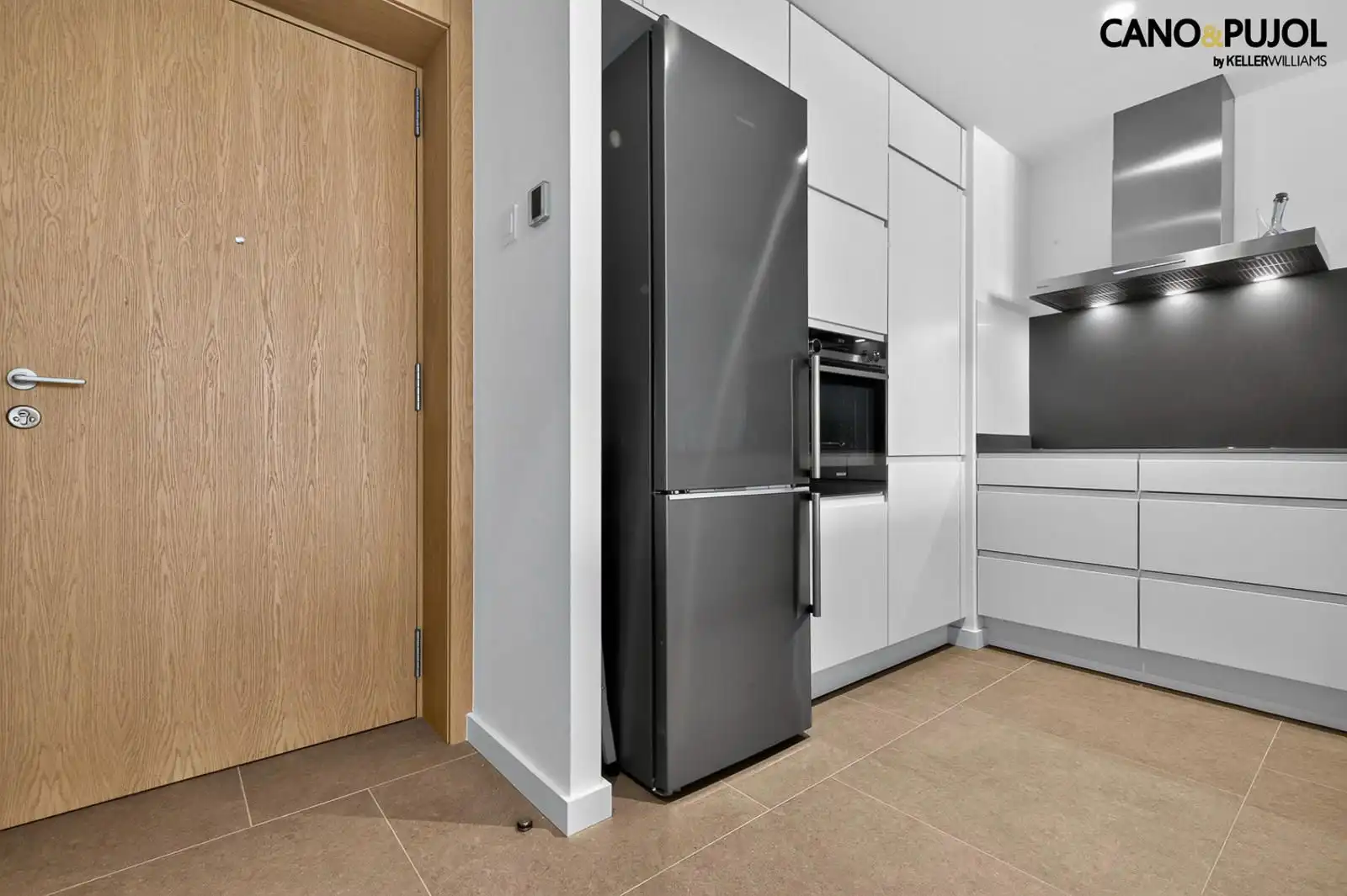Piso con terraza en venta en josep tarradellas, imagen 5
