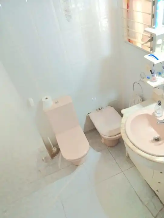 Badezimmer von Wohnung zum Verkauf in Valencia mit Klimaanlage, Möbliert und Ofen