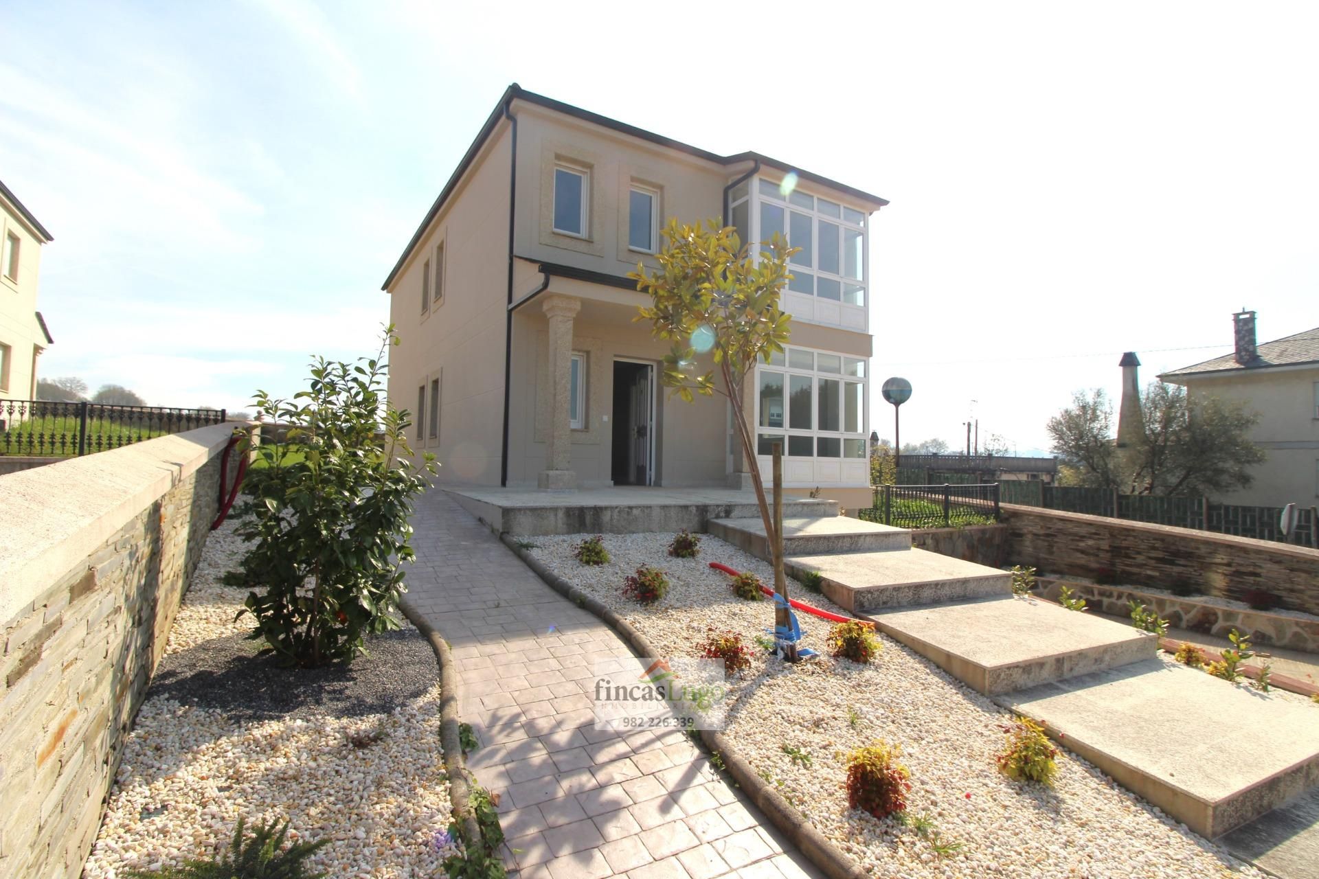 Vista exterior de Casa o xalet en venda en Lugo Capital amb Calefacció, Jardí privat i Terrassa