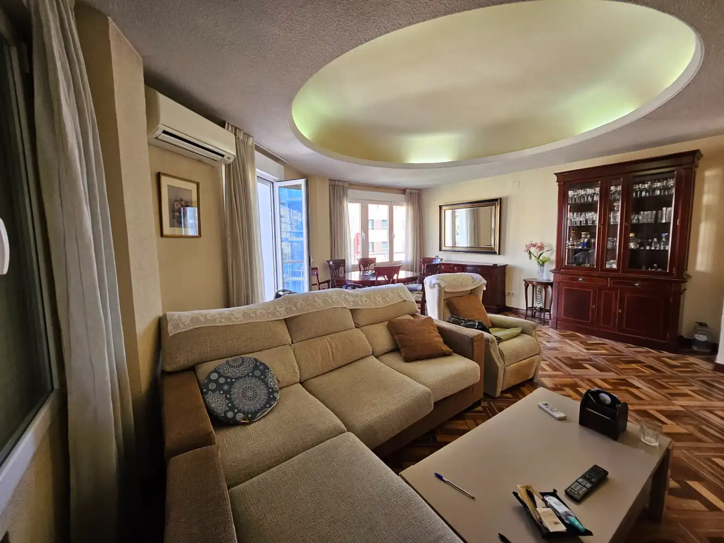 Living room of Flat for rent in Madrid  with Air Conditioner, Heating and Furnished