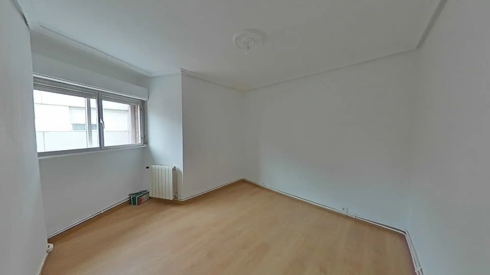 Habitación de Piso en venta en Madrid con Calefacción y Parquet