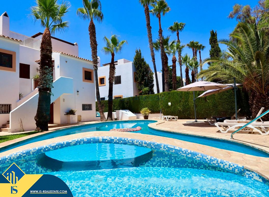 Swimming pool of Flat for sale in Santa Eulària des Riu  with Terrace, Furnished and Community pool
