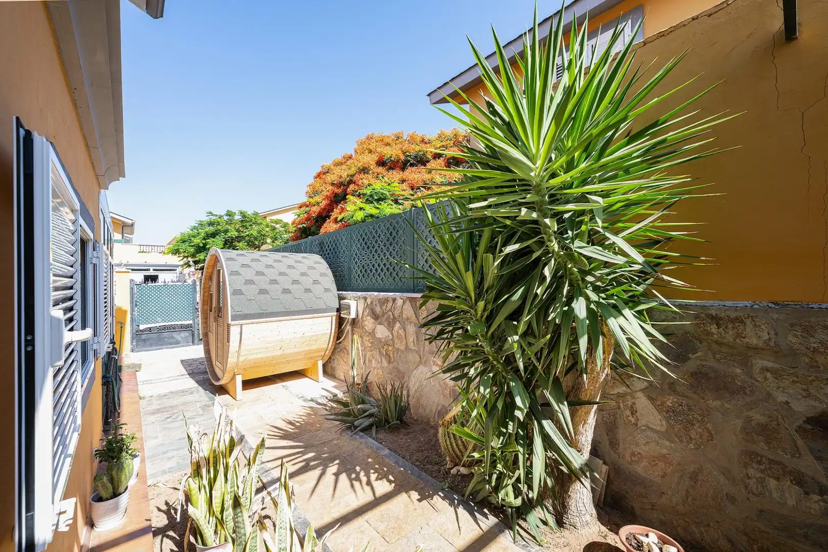 Detached homes for sale in Calle HELICE, Castillo del Romeral - Juan Grande