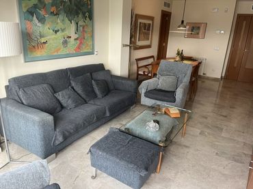 Flat with balcony to rent in Avinguda de Roma 12